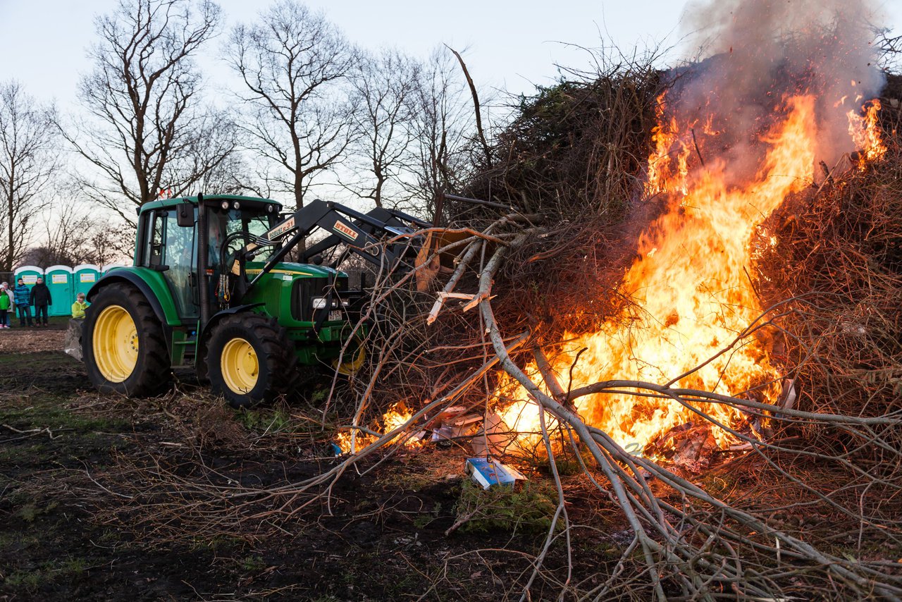 Bild 22 - Osterfeuer